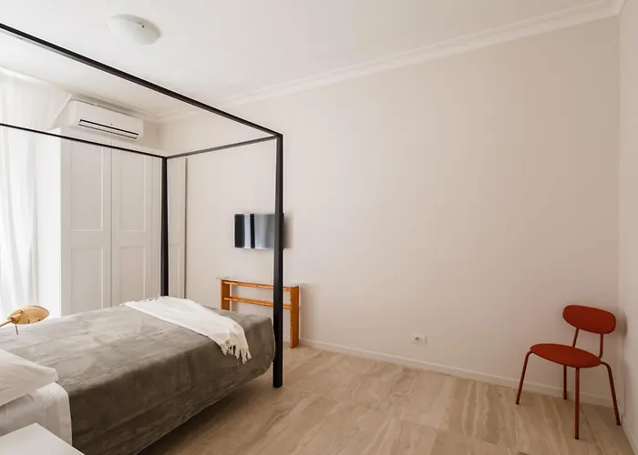 Lucrezio In Διαμέρισμα *