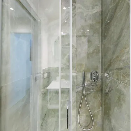 Apartment Lucrezio In Rom